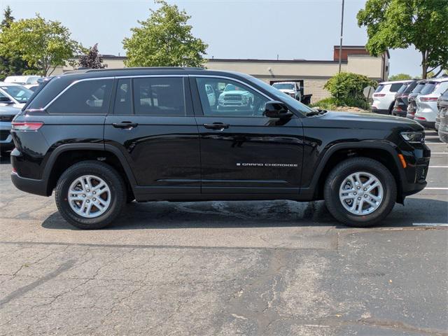 new 2025 Jeep Grand Cherokee car, priced at $38,676
