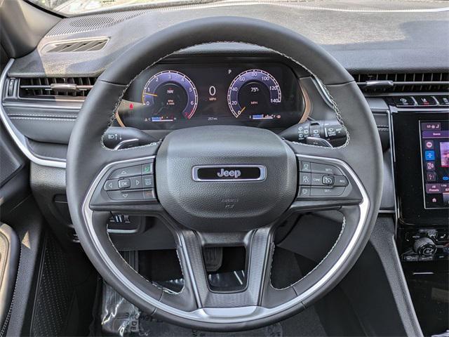 new 2025 Jeep Grand Cherokee car, priced at $38,676