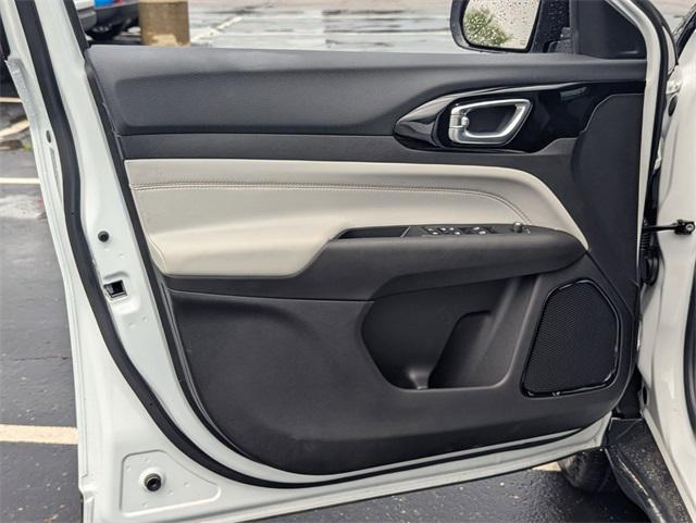new 2025 Jeep Compass car, priced at $32,340