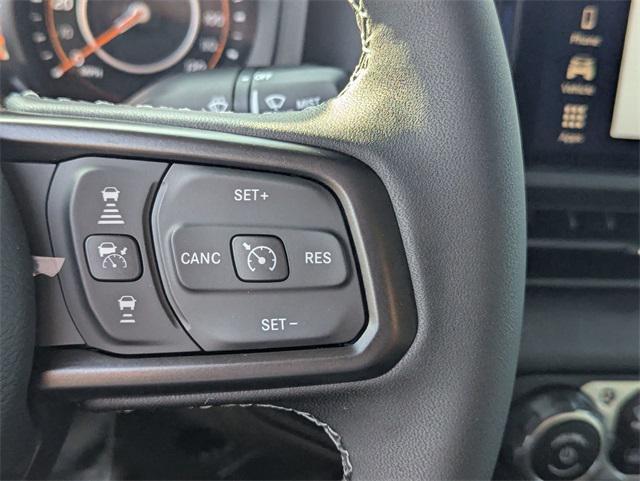 new 2025 Jeep Gladiator car, priced at $47,253