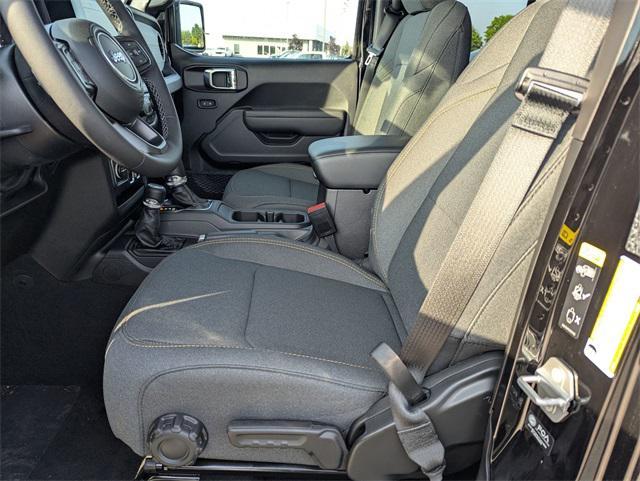 new 2025 Jeep Gladiator car, priced at $47,253