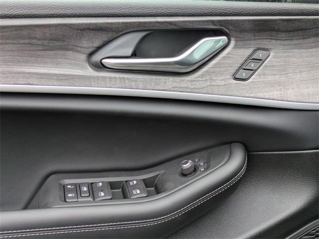 new 2025 Jeep Grand Cherokee car, priced at $44,935