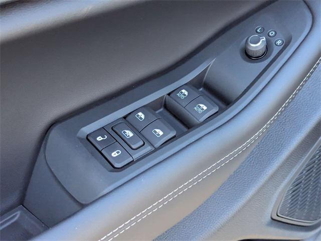 new 2025 Jeep Grand Cherokee car, priced at $42,401