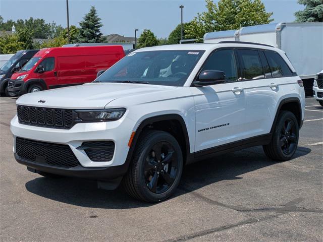 new 2025 Jeep Grand Cherokee car, priced at $44,401