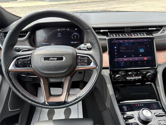 used 2025 Jeep Grand Cherokee car, priced at $53,390