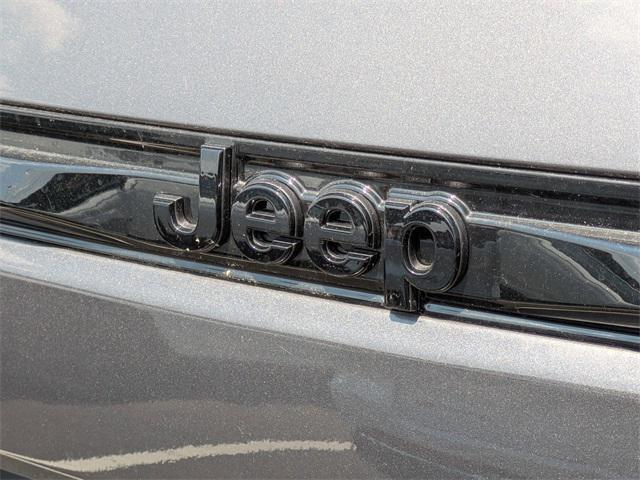 new 2025 Jeep Grand Cherokee car, priced at $42,720