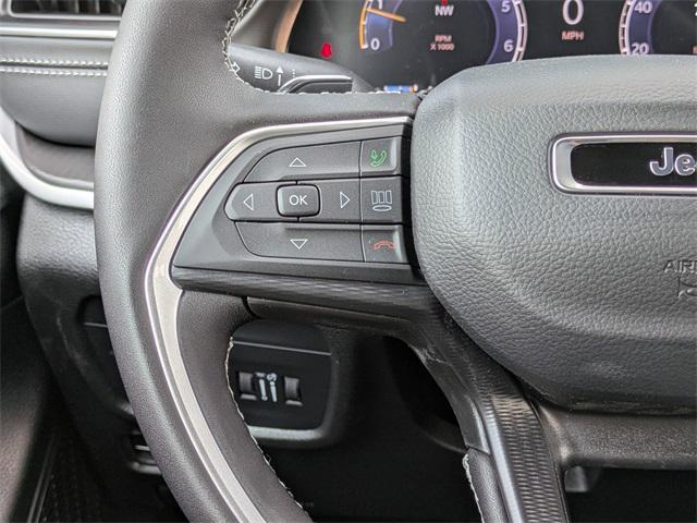 new 2025 Jeep Grand Cherokee car, priced at $42,720