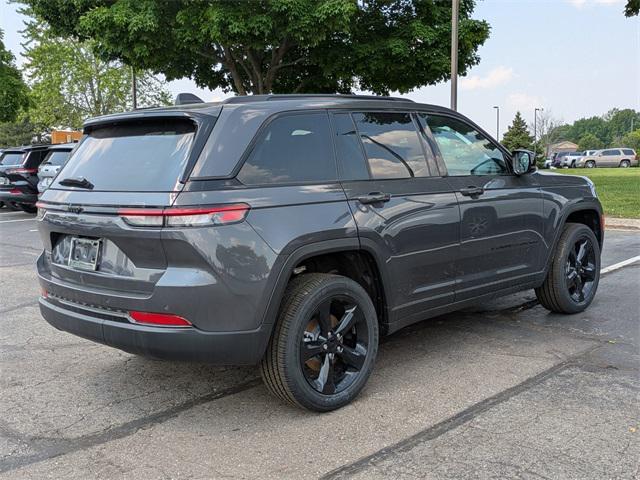 new 2025 Jeep Grand Cherokee car, priced at $42,720