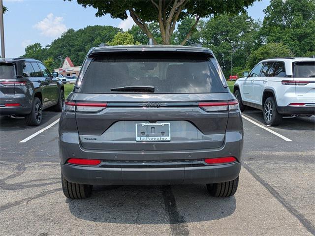 new 2025 Jeep Grand Cherokee car, priced at $42,720