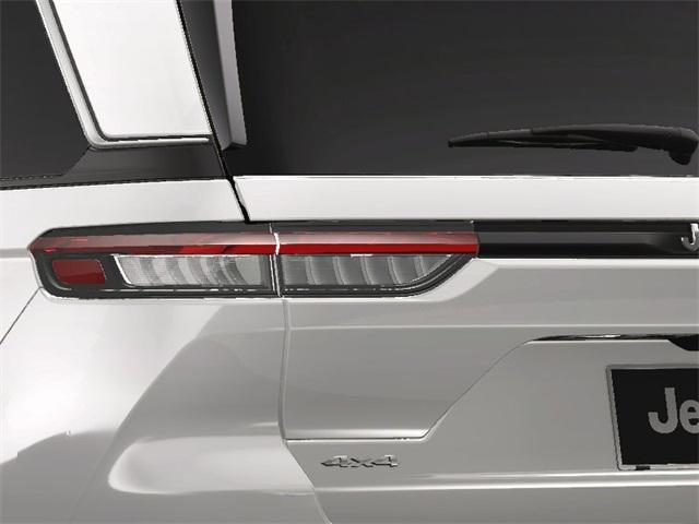new 2025 Jeep Grand Cherokee car, priced at $43,996
