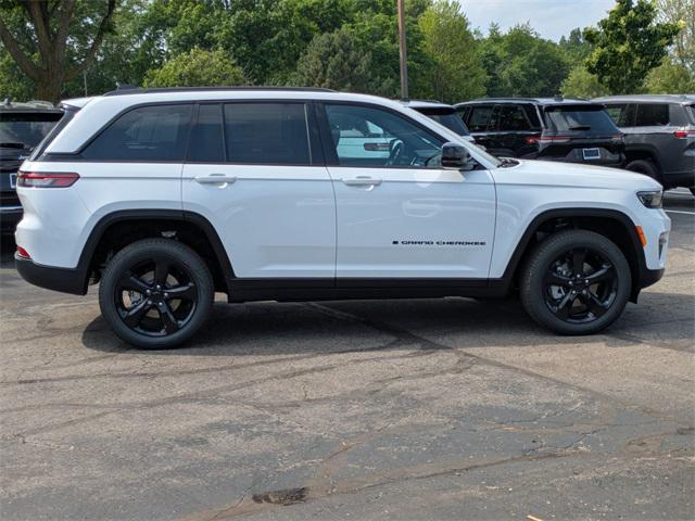 new 2025 Jeep Grand Cherokee car, priced at $44,426