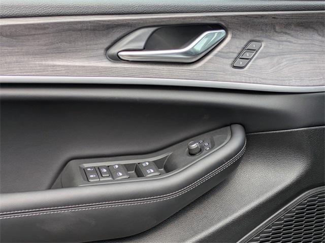 new 2025 Jeep Grand Cherokee car, priced at $44,426