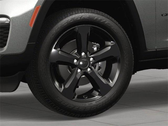 new 2025 Jeep Grand Cherokee car, priced at $44,746