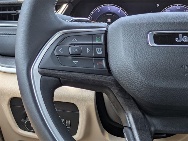 new 2025 Jeep Grand Cherokee car, priced at $44,755