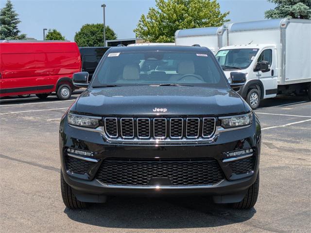 new 2025 Jeep Grand Cherokee car, priced at $44,755
