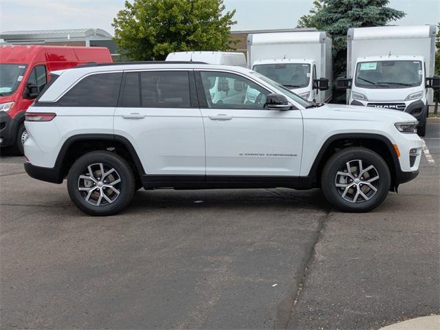 new 2025 Jeep Grand Cherokee car, priced at $44,246