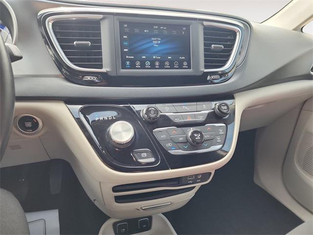 used 2020 Chrysler Pacifica car, priced at $17,995