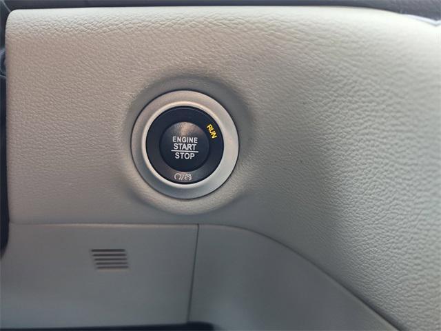 used 2020 Chrysler Pacifica car, priced at $17,995