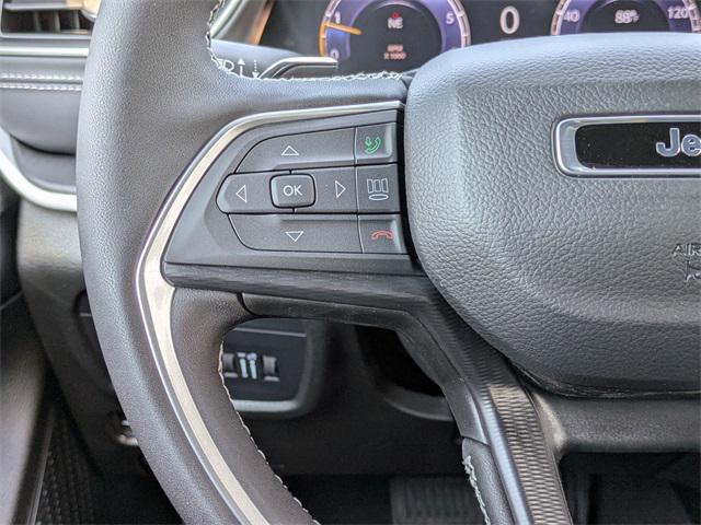 new 2025 Jeep Grand Cherokee car, priced at $44,910