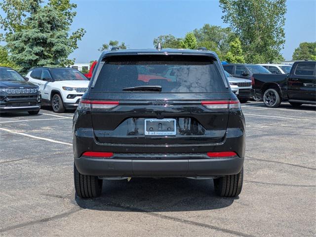 new 2025 Jeep Grand Cherokee car, priced at $44,910