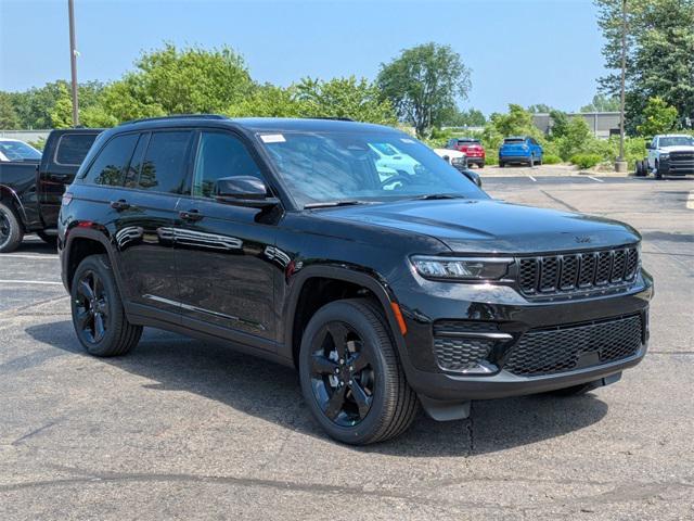 new 2025 Jeep Grand Cherokee car, priced at $44,910