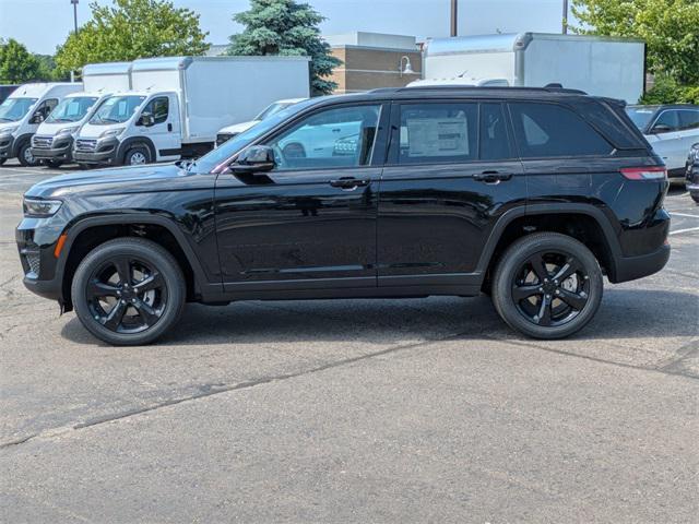new 2025 Jeep Grand Cherokee car, priced at $44,910