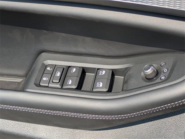 new 2025 Jeep Grand Cherokee car, priced at $44,910