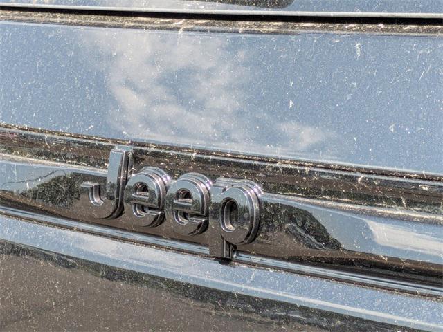 new 2025 Jeep Grand Cherokee car, priced at $44,910