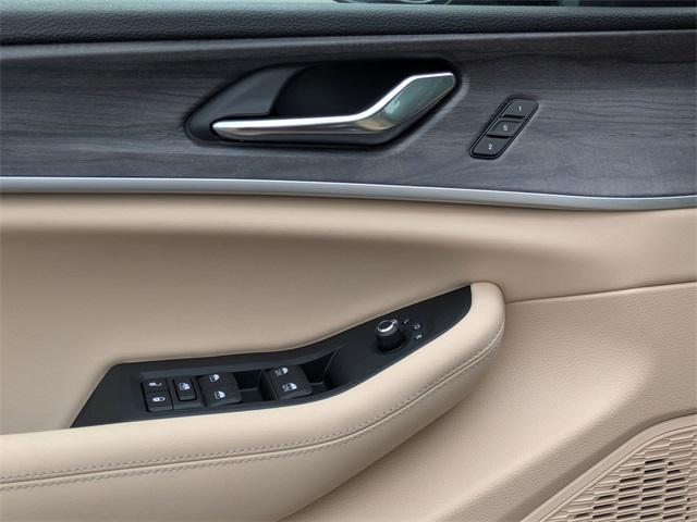 new 2025 Jeep Grand Cherokee car, priced at $44,755