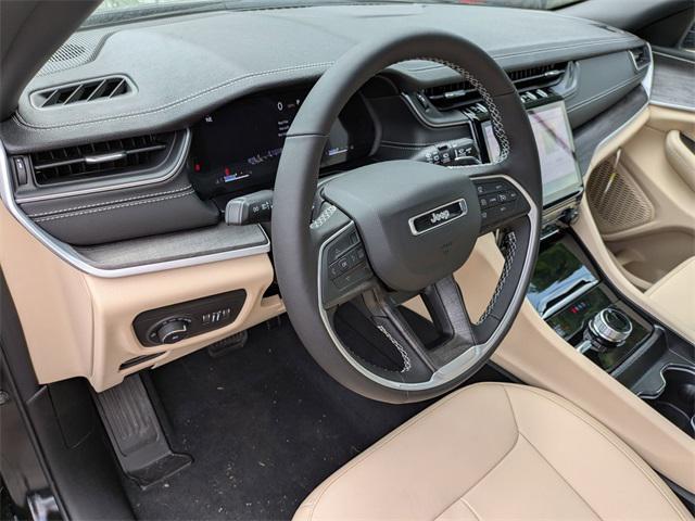 new 2025 Jeep Grand Cherokee car, priced at $44,755