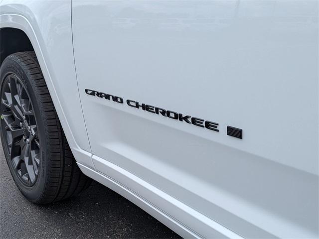 new 2025 Jeep Grand Cherokee car, priced at $62,572