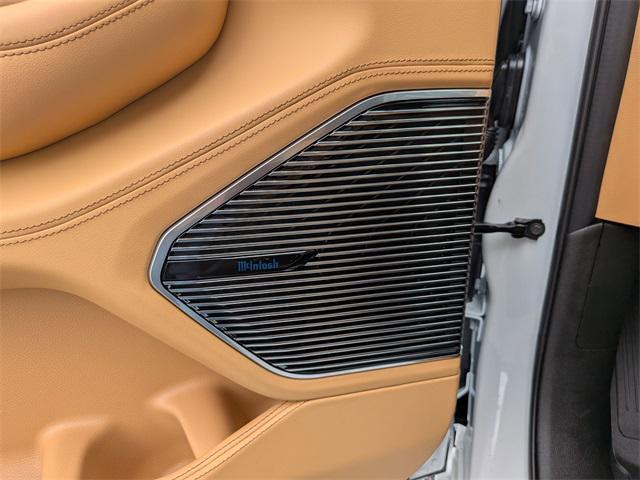 new 2025 Jeep Grand Cherokee car, priced at $62,572