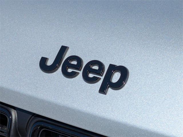 new 2025 Jeep Grand Cherokee car, priced at $47,085