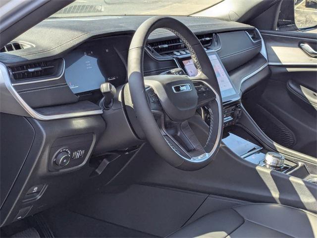 new 2025 Jeep Grand Cherokee car, priced at $47,085