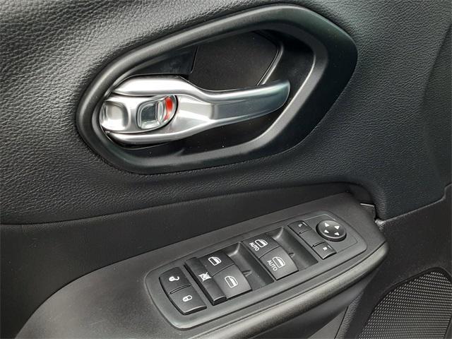 used 2020 Jeep Cherokee car, priced at $22,418