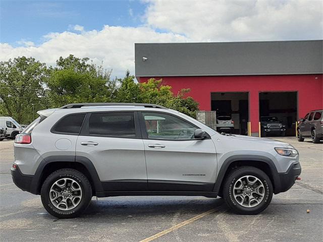 used 2020 Jeep Cherokee car, priced at $22,418