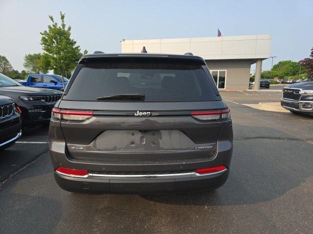 used 2024 Jeep Grand Cherokee car, priced at $39,432