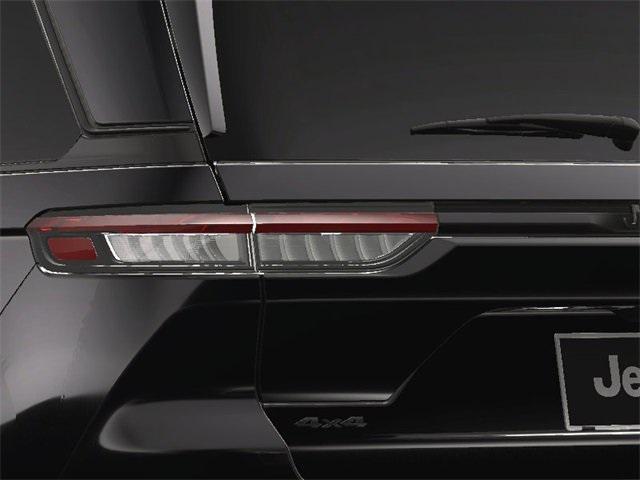 new 2025 Jeep Grand Cherokee car, priced at $42,910