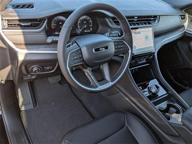 new 2025 Jeep Grand Cherokee car, priced at $44,624