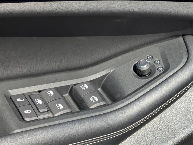 new 2025 Jeep Grand Cherokee L car, priced at $40,537