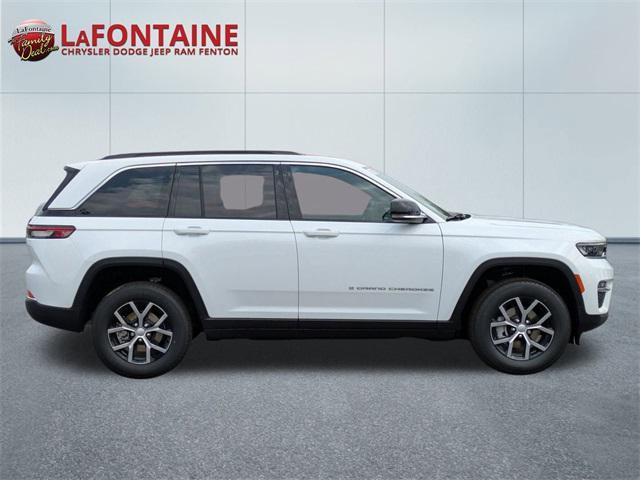 new 2025 Jeep Grand Cherokee car, priced at $44,246