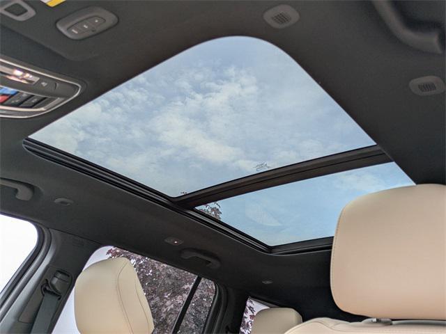 new 2025 Jeep Grand Cherokee car, priced at $44,246