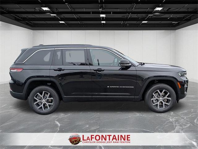 new 2025 Jeep Grand Cherokee car, priced at $44,624