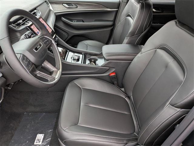 new 2025 Jeep Grand Cherokee car, priced at $44,624