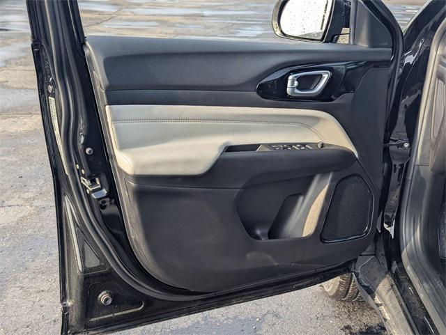 new 2025 Jeep Compass car, priced at $31,105