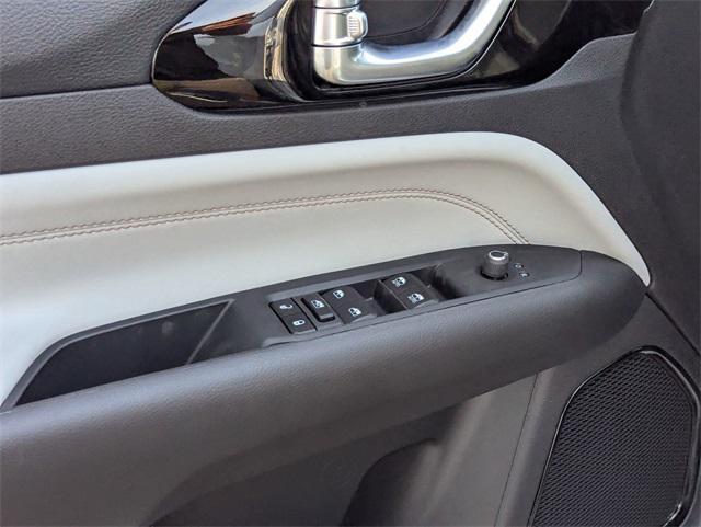 new 2025 Jeep Compass car, priced at $31,105