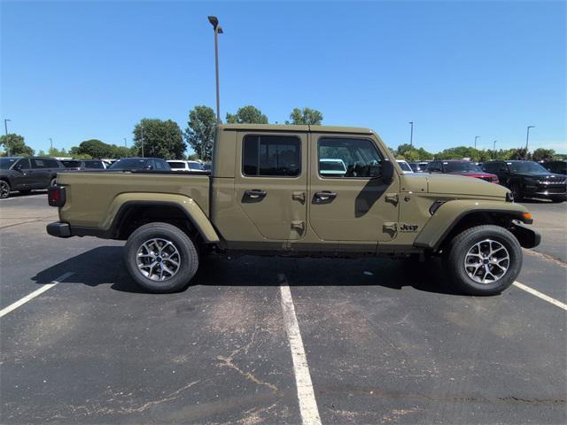 new 2025 Jeep Gladiator car, priced at $47,253