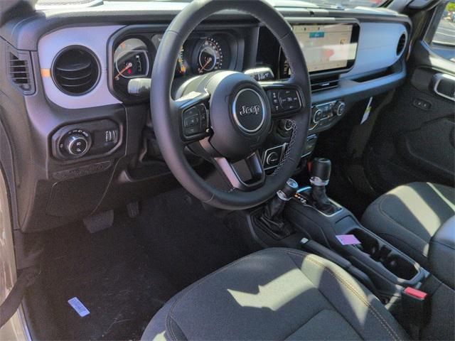 new 2025 Jeep Gladiator car, priced at $47,253
