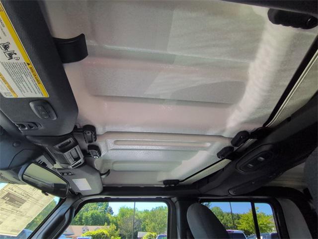 new 2025 Jeep Gladiator car, priced at $47,253