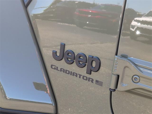 new 2025 Jeep Gladiator car, priced at $47,253